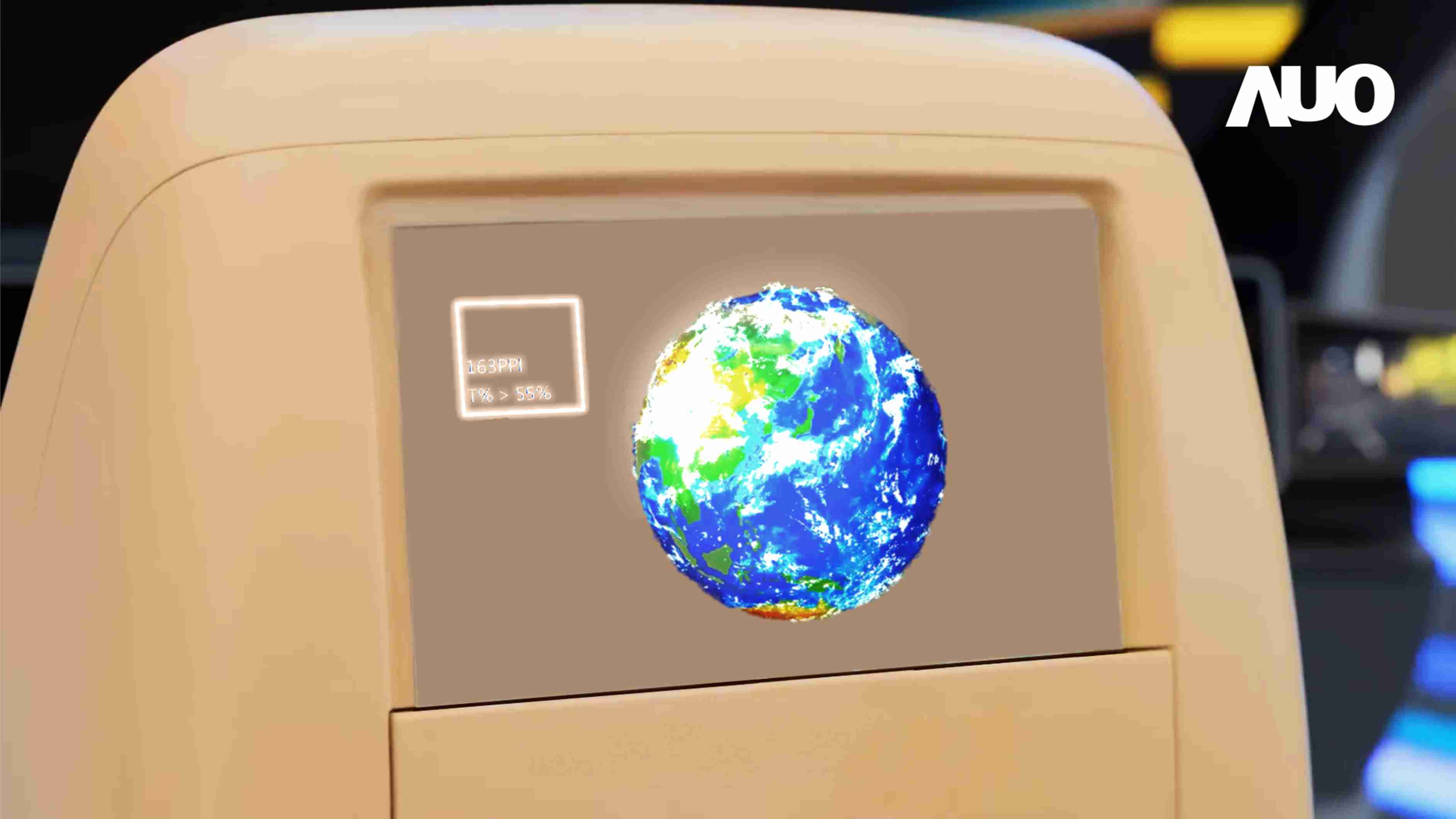 尊龙集团突破设计与制程挑战，，，，推出全球最高分辨率163ppi的13.5吋透明Micro LED面板，，，并积极布局智能车市场，，以期拓展透明显示应用的可能性