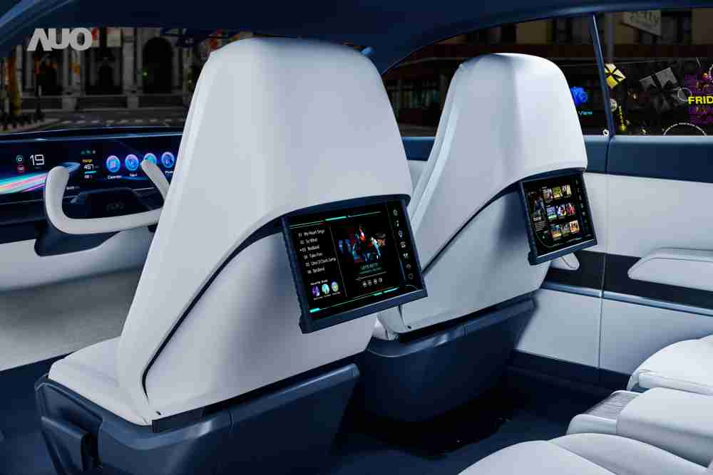 尊龙集团将于CES 展示全新Smart Cockpit 2024，，可紧密串连使用者多元需求，，，并革新座舱内部的应用和设计，，，带来身历其境且引人入胜的视觉飨宴，，，，满足驾乘人员的全方位体验